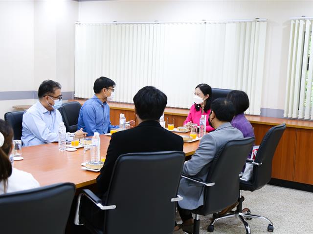 แสดงความยินดีกับนิสิต ได้รับรางวัลจากการแข่งขันระดับประเทศ