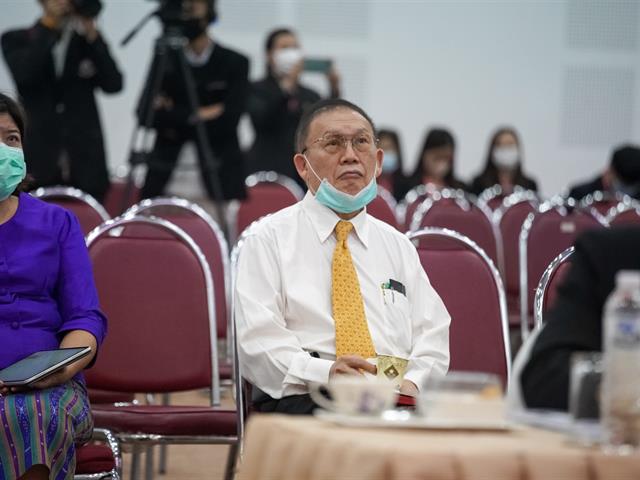 อธิการบดีมหาวิทยาลัยพะเยา