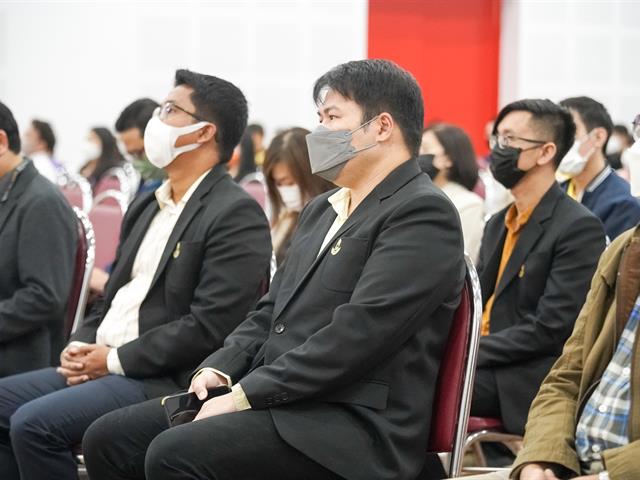 อธิการบดีมหาวิทยาลัยพะเยา