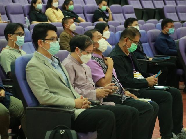 จัดนิทรรศการ แสดงผลิตภัณฑ์ พร้อมทำแผนแม่บทและแผนปฏิบัติการ อพ.สธ.ม.พะเยา โดยศูนย์ประสานงาน อพ.สธ.ม.พะเยา คณะเกษตรฯ