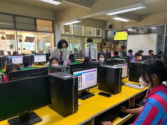 อบรมเทคนิคการใช้Canvaในการนำเสนอผลงาน