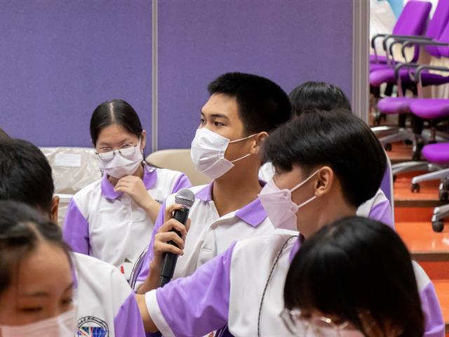คณะศิลปศาสตร์ ให้การต้อนรับคณะครูและนักเรียน โรงเรียนจักรคำคณาทร จังหวัดลำพูน