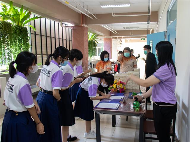 คณะศิลปศาสตร์ ให้การต้อนรับคณะครูและนักเรียน โรงเรียนจักรคำคณาทร จังหวัดลำพูน