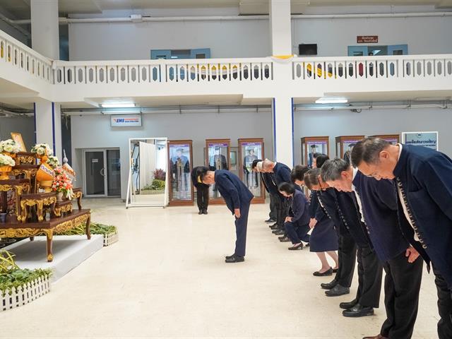 ลงนามถวายพระพร