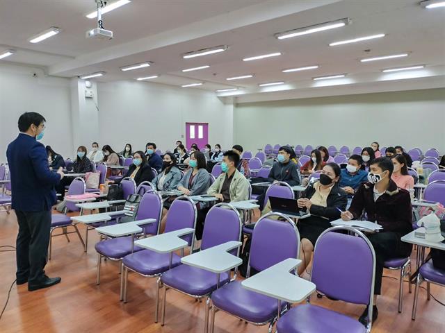 ภาพบรรยากาศการเรียนการสอนรายวิชา รายวิชา 176702 นวัตกรรมและเทคโนโลยีสารสนเทศทางการศึกษา สำหรับนิสิตระดับปริญญาโท หลักสูตรการศึกษามหาบัณฑิต สาขาวิชาการบริหารการศึกษา