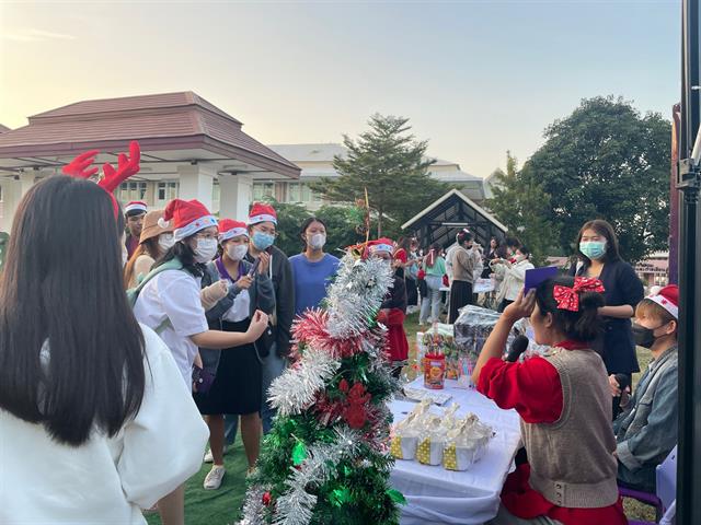 คลินิกกฎหมาย คณะนิติศาสตร์ ร่วมกิจกรรม Christmas day