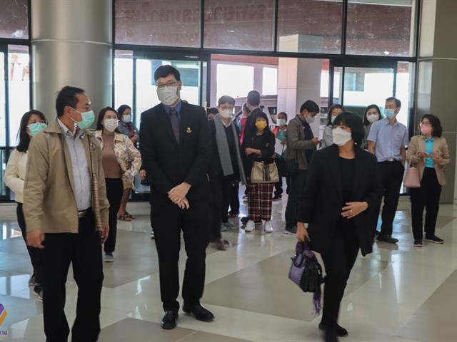 มหาวิทยาลัยพะเยา ต้อนรับคณะผู้บริหารและเจ้าหน้าที่ผู้ปฏิบัติงานด้านงบประมาณของสำนักงบประมาณ เยี่ยมชมประชุมหารือ และตรวจติดตามผลการดำเนินงานด้านงบประมาณของมหาวิทยาลัยพะเยา