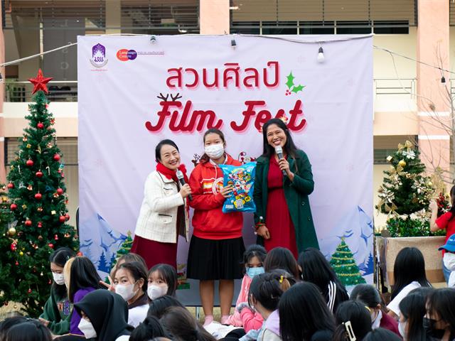 ศูนย์ภาษา คณะศิลปศาสตร์ จัดโครงการภาษาในสวนศิลป์ ครั้งที่ 1