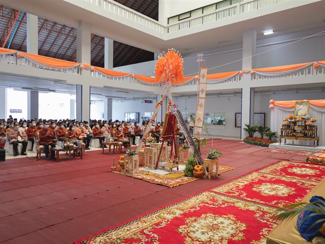 คณะศิลปศาสตร์ร่วมพิธีทำบุญเนื่องในวันขึ้นปีใหม่ ๒๕๖๖