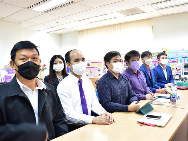 จัดนิทรรศการ "ผลการปฏิบัติวิชาชีพบริหารการศึกษา"