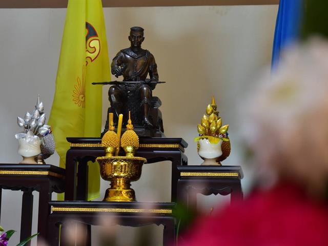 พิธีสักการะบูชาองค์สมเด็จพระนเรศวรมหาราช