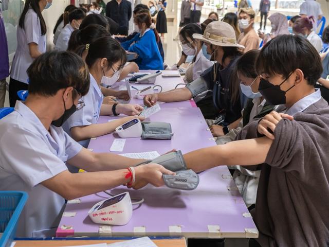 คณะสหเวชศาสตร์ มหาวิทยาลัยพะเยา สาขาเทคนิคการแพทย์ บริจาคโลหิต
