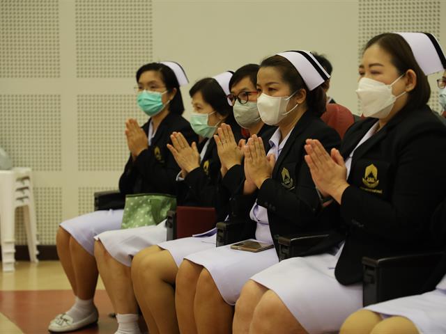 มอบหมวกและเข็มชั้นปี ให้กับนิสิตคณะพยาบาลศาสตร์ ชั้นปีที่ 2 ประจำปีการศึกษา 2565