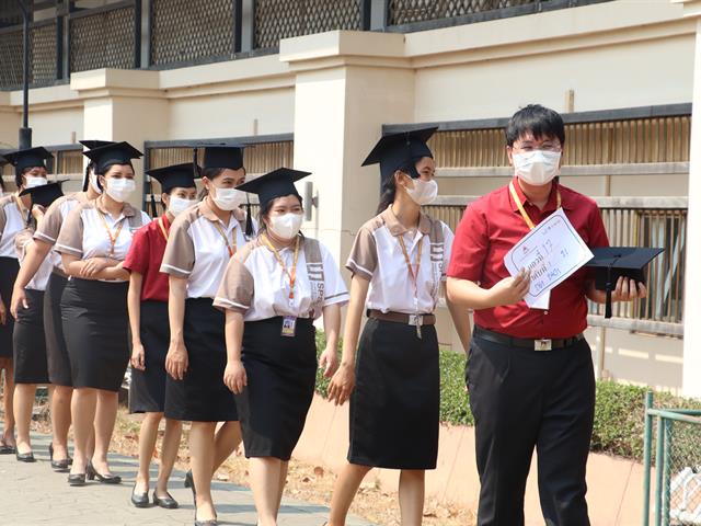 คณะรัฐศาสตร์และสังคมศาสตร์ 