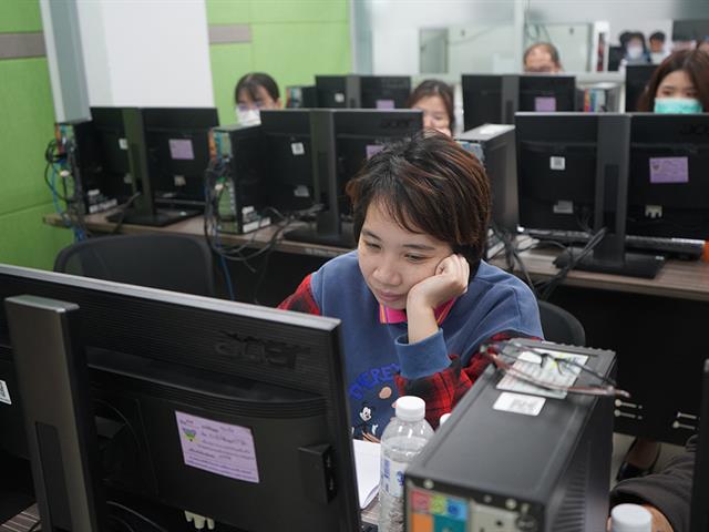 Canva เพื่อการออกแบบสื่อประชาสัมพันธ์