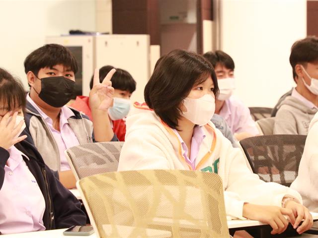 บุคลากร_คณะบริหารธุรกิจและนิเทศศาสตร์  