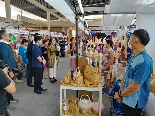 บุคลากร_คณะบริหารธุรกิจและนิเทศศาสตร์  