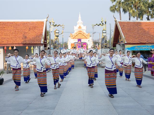 คณะศิลปศาสตร์ ได้เข้าร่วมโครงการ “ประเพณีแห่ผ้าห่มพระธาตุจอมทอง” ประจำปี ๒๕๖๖