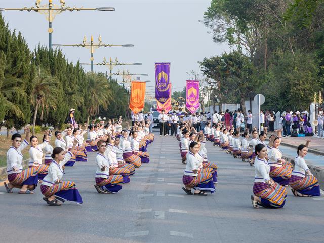 คณะศิลปศาสตร์ ได้เข้าร่วมโครงการ “ประเพณีแห่ผ้าห่มพระธาตุจอมทอง” ประจำปี ๒๕๖๖