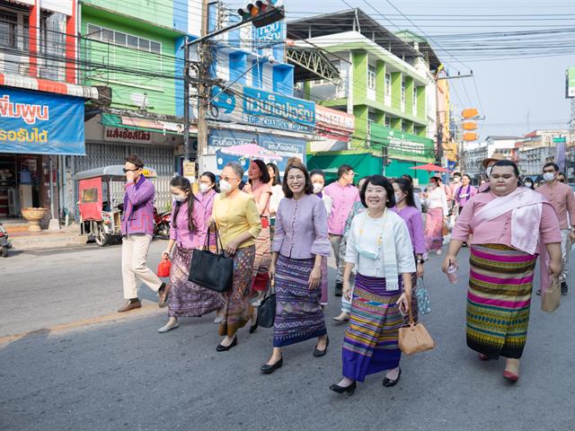คณะศิลปศาสตร์ ได้เข้าร่วมโครงการ “ประเพณีแห่ผ้าห่มพระธาตุจอมทอง” ประจำปี ๒๕๖๖