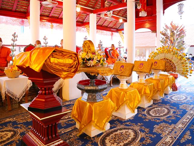 มหาวิทยาลัยพะเยา สืบสานประเพณีแห่ผ้าห่มพระธาตุจอมทอง ประจำปี 2566