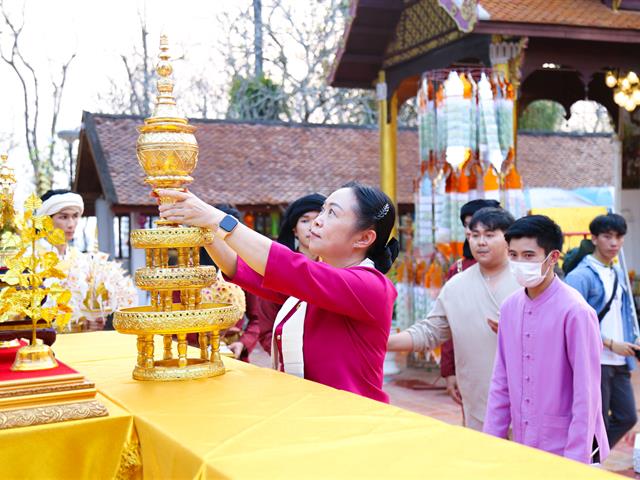 มหาวิทยาลัยพะเยา สืบสานประเพณีแห่ผ้าห่มพระธาตุจอมทอง ประจำปี 2566