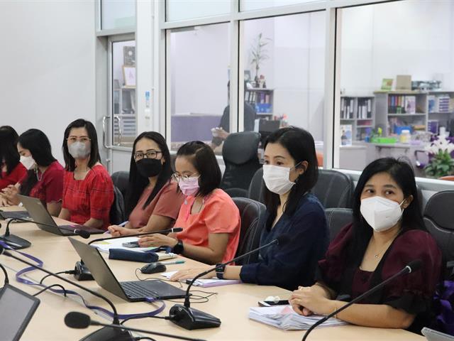 คณะรัฐศาสตร์และสังคมศาสตร์ 
