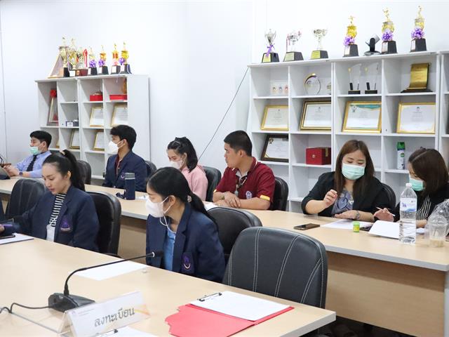 คณะรัฐศาสตร์และสังคมศาสตร์ 