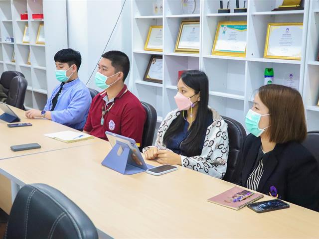 คณะรัฐศาสตร์และสังคมศาสตร์ 