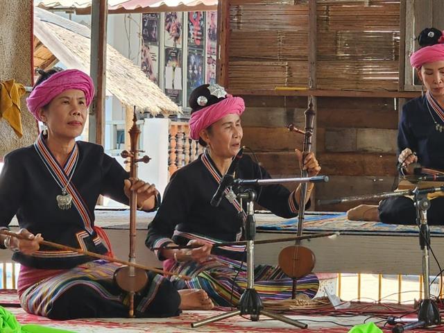 ดนตรีพื้นเมือง 