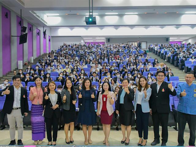 วิทยาลัยการศึกษา ดำเนินโครงการปฏิบัติการสอน ระดับปริญญาตรี กิจกรรมที่ 3 ปัจฉิมนิเทศนิสิตฝึกประสบการณ์วิชาชีพครู ปีการศึกษา 2565 สำหรับนิสิตรหัส 61 