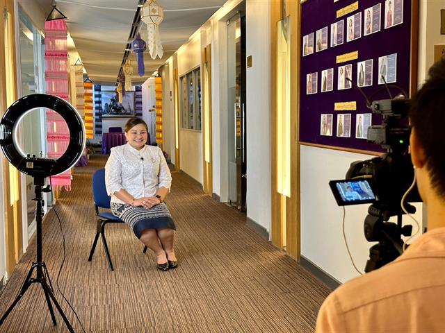 วิทยาลัยการจัดการ ม.พะเยา ต้อนรับงานสื่อสารองค์กร กองกลาง ม.พะเยา เข้าสัมภาษณ์และบันทึกเทปการถ่ายทำวิดิโอ