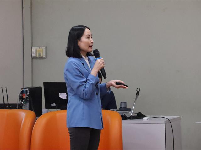 คณะรัฐศาสตร์และสังคมศาสตร์ 
