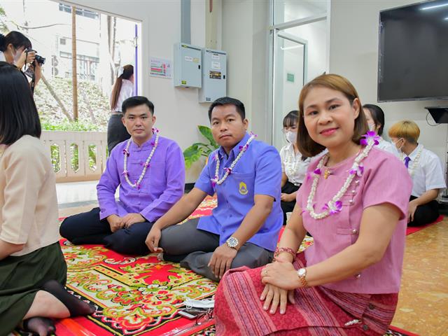 วิทยาลัยการศึกษา ดำเนินโครงการทำบุญวิทยาลัยการศึกษาและกิจกรรมประเพณีสงกรานต์ รดน้ำดำหัว ผู้บริหารและผู้อาวุโส ประจำปี พ.ศ. 2566
