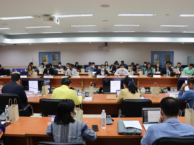 คณะผู้บริหารมหาวิทยาลัยพะเยา เข้าร่วมการประชุมคณะกรรมการดำเนินงานบริหารความเสี่ยง การควบคุมภายใน และความโปร่งใสฯ ครั้งที่ 8 (1/2566) เพื่อพิจารณาผลการดำเนินงานด้านคุณธรรมและความโปร่งใสในการดำเนินงานของระดับมหาวิทยาลัยพะเยา (ITA) ฯ