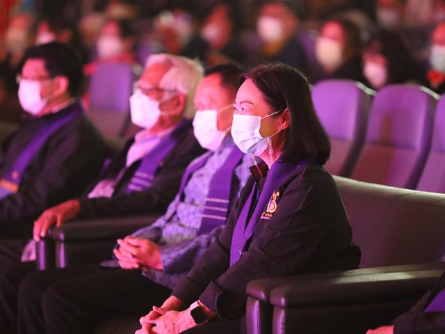 13th SCiUS Forum