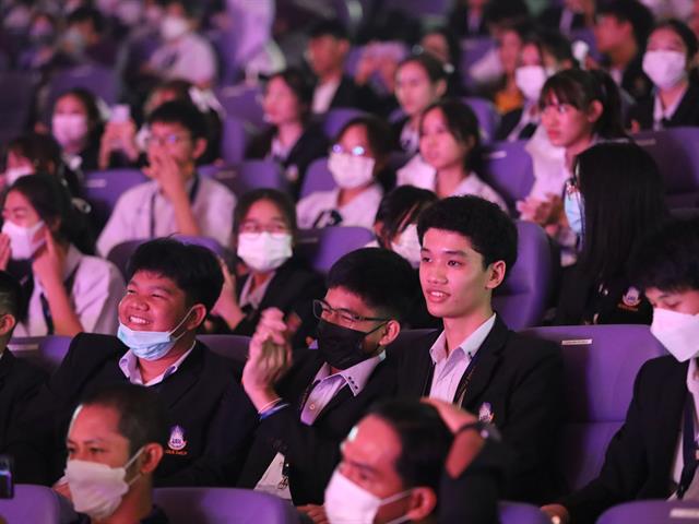 13th SCiUS Forum