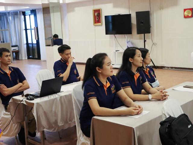 กองแผนงาน มหาวิทยาลัยพะเยา จัดโครงการพัฒนาองค์ความรู้สร้างความเป็นเลิศและกิจกรรมเพื่อสังคม (CSR) จิตอาสากำจัดขยะชายทะเลพัฒนาภูมิทัศน์