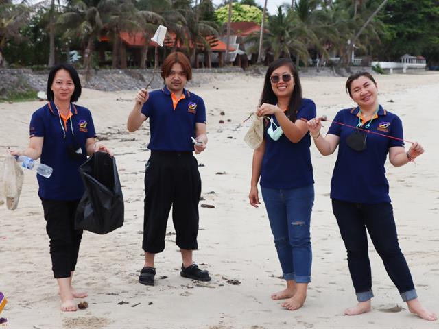 กองแผนงาน มหาวิทยาลัยพะเยา จัดโครงการพัฒนาองค์ความรู้สร้างความเป็นเลิศและกิจกรรมเพื่อสังคม (CSR) จิตอาสากำจัดขยะชายทะเลพัฒนาภูมิทัศน์