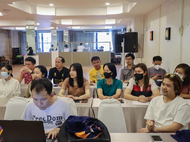 กองแผนงาน มหาวิทยาลัยพะเยา จัดโครงการพัฒนาองค์ความรู้สร้างความเป็นเลิศและกิจกรรมเพื่อสังคม (CSR) จิตอาสากำจัดขยะชายทะเลพัฒนาภูมิทัศน์