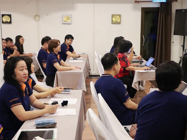 กองแผนงาน มหาวิทยาลัยพะเยา จัดโครงการพัฒนาองค์ความรู้สร้างความเป็นเลิศและกิจกรรมเพื่อสังคม (CSR) จิตอาสากำจัดขยะชายทะเลพัฒนาภูมิทัศน์