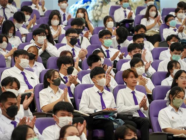 ม.พะเยา ต้อนรับนิสิตใหม่ “ฟ้ามุ่ยช่อที่ 13”