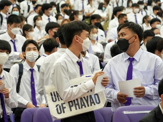 ม.พะเยา ต้อนรับนิสิตใหม่ “ฟ้ามุ่ยช่อที่ 13”