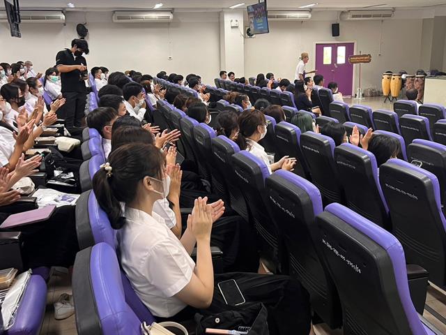 คณะสหเวชศาสตร์ ต้อนรับน้องใหม่ ฟ้ามุ่ยช่อที่ 13 พวงครามช่อที่ 17