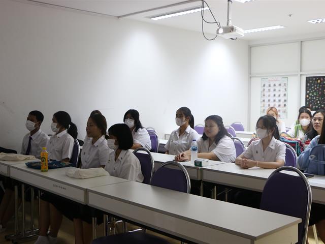 คณะสาธารณสุขศาสตร์ จัดกิจกรรม "นิสิตใหม่ ประจำปีการศึกษา 2566 พบหลักสูตร" 