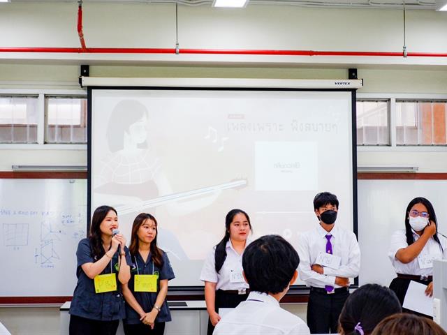 หลักสูตรวิทยาศาสตรบัณฑิต สาขาวิชาอนามัยสิ่งแวดล้อม คณะสาธารณสุขศาสตร์ มหาวิทยาลัยพะเยา ได้จัดกิจกรรมปฐมนิเทศนิสิตใหม่อนามัยสิ่งแวดล้อม (Welcome to EHUP) เวลา 08.30 น. – 12.00 น. ณ ห้อง MD2201 ชั้น 2 คณะสาธารณสุขศาสตร์ มหาวิทยาลัยพะเยา