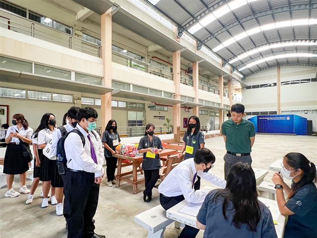 หลักสูตรวิทยาศาสตรบัณฑิต สาขาวิชาอนามัยสิ่งแวดล้อม คณะสาธารณสุขศาสตร์ มหาวิทยาลัยพะเยา ได้จัดกิจกรรมปฐมนิเทศนิสิตใหม่อนามัยสิ่งแวดล้อม (Welcome to EHUP) เวลา 08.30 น. – 12.00 น. ณ ห้อง MD2201 ชั้น 2 คณะสาธารณสุขศาสตร์ มหาวิทยาลัยพะเยา