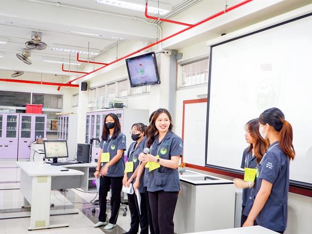 หลักสูตรวิทยาศาสตรบัณฑิต สาขาวิชาอนามัยสิ่งแวดล้อม คณะสาธารณสุขศาสตร์ มหาวิทยาลัยพะเยา ได้จัดกิจกรรมปฐมนิเทศนิสิตใหม่อนามัยสิ่งแวดล้อม (Welcome to EHUP) เวลา 08.30 น. – 12.00 น. ณ ห้อง MD2201 ชั้น 2 คณะสาธารณสุขศาสตร์ มหาวิทยาลัยพะเยา