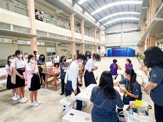 หลักสูตรวิทยาศาสตรบัณฑิต สาขาวิชาอนามัยสิ่งแวดล้อม คณะสาธารณสุขศาสตร์ มหาวิทยาลัยพะเยา ได้จัดกิจกรรมปฐมนิเทศนิสิตใหม่อนามัยสิ่งแวดล้อม (Welcome to EHUP) เวลา 08.30 น. – 12.00 น. ณ ห้อง MD2201 ชั้น 2 คณะสาธารณสุขศาสตร์ มหาวิทยาลัยพะเยา