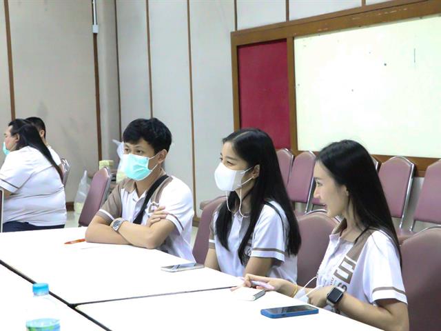 คณะรัฐศาสตร์และสังคมศาสตร์ 